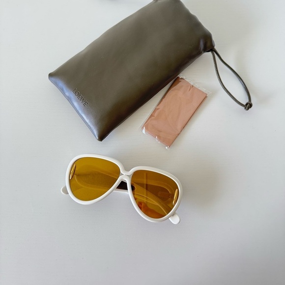 New! Loewe LW40132I 25G White Sunglasses with Gold Anagram Logo, Authentic main image 9